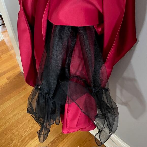 David's Bridal Red Satin Strapless Glamorous Size 6 Wedding Bridesmaid Prom Gala - Picture 11 of 11